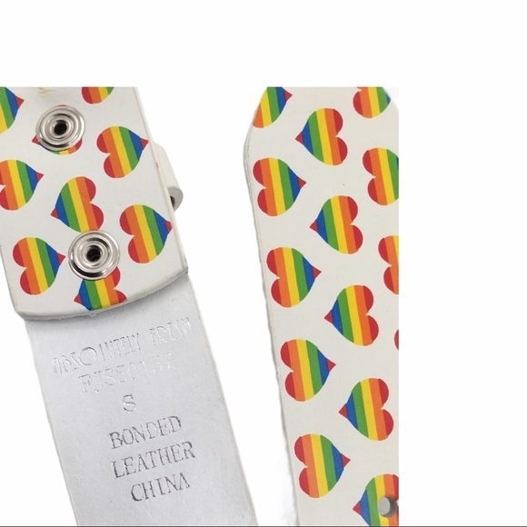 Absolutely Fresh 90’s Rainbow Hearts Bonded Leather Belt - Picture 4 of 6